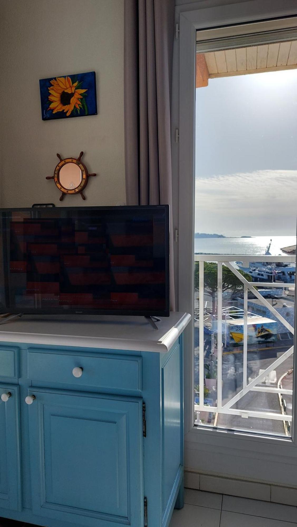 Boutique Apartment Hirondelle Port Fréjus Eksteriør bilde