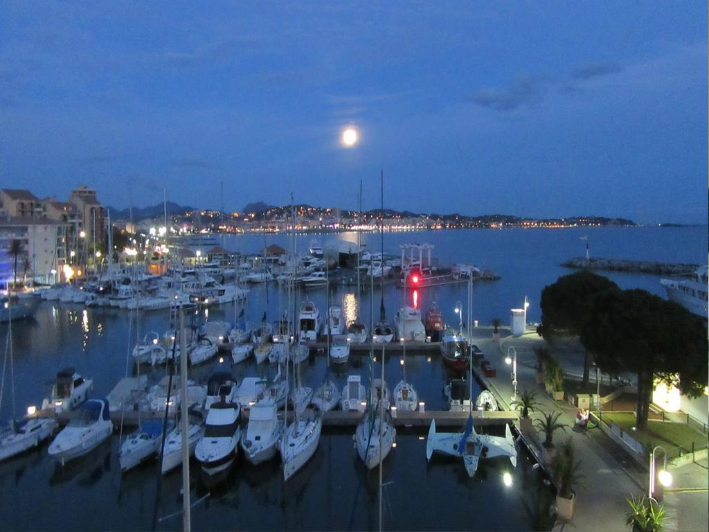 Boutique Apartment Hirondelle Port Fréjus Eksteriør bilde